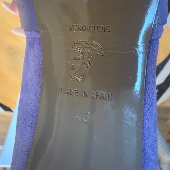 VERSACE Vintage Purple Leather and Suede Medusa Square Toe Heels Size 40 VGUC - Picture 11 of 15